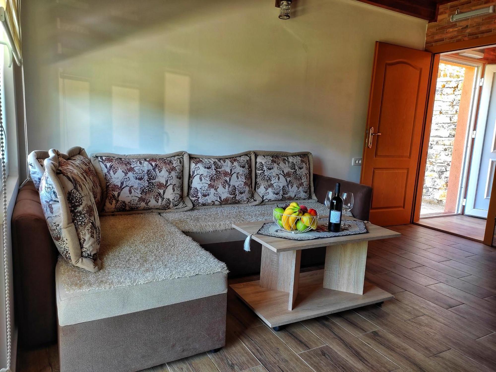 Guesthouse Madzarevic Плужине Экстерьер фото
