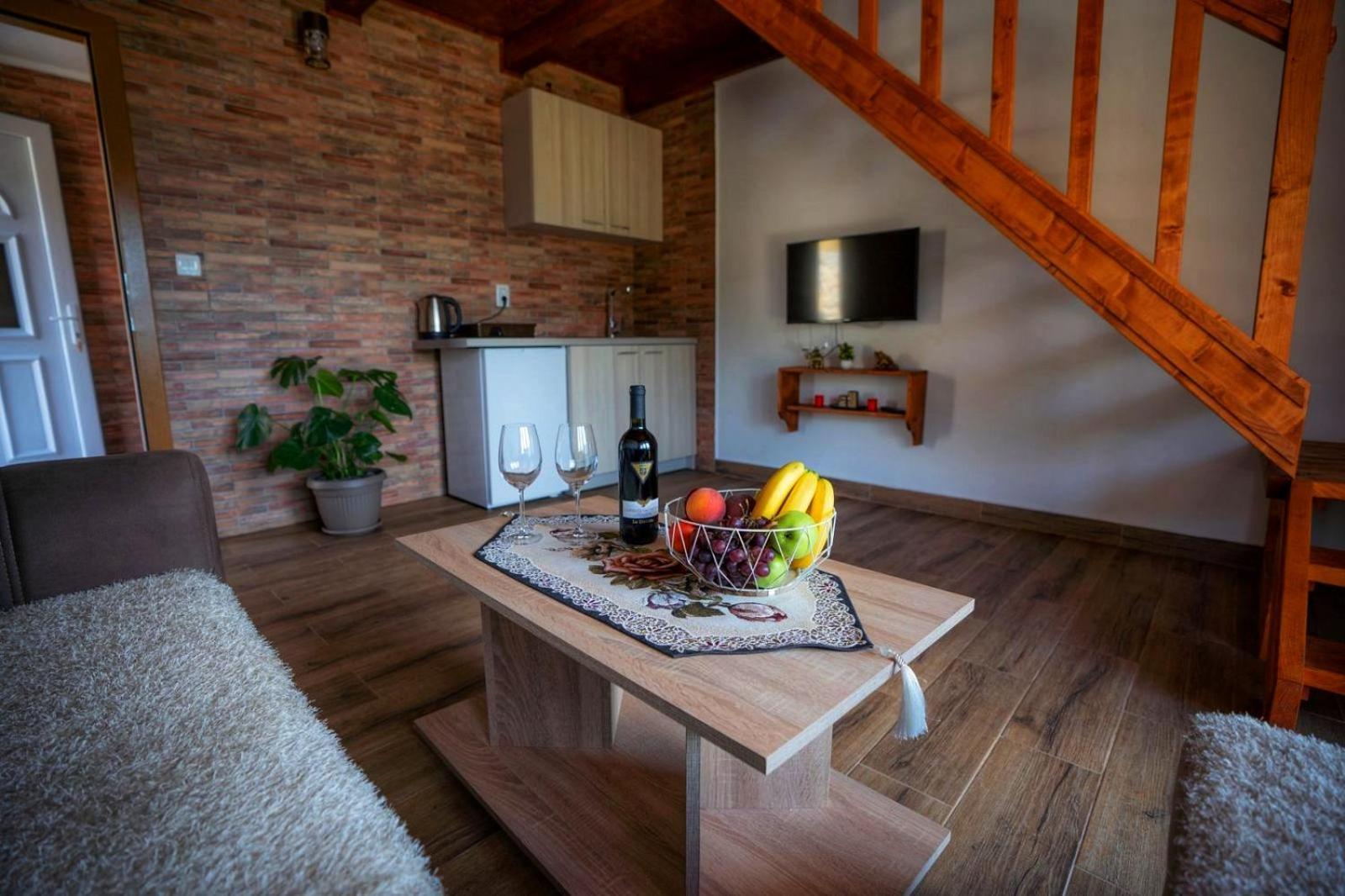 Guesthouse Madzarevic Плужине Экстерьер фото